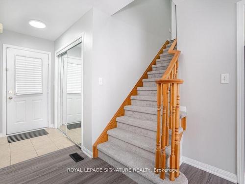 2291 Colbeck St, Oakville, ON - Indoor Photo Showing Other Room