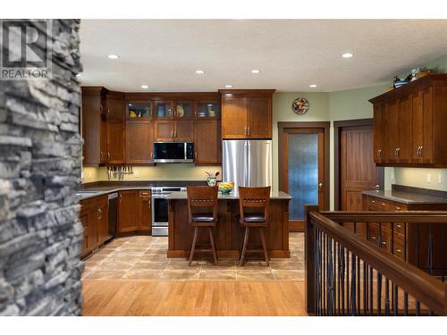 3010 Coachwood Crescent, Vernon, BC - Indoor Photo Showing Kitchen