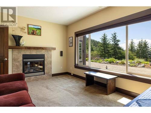 3010 Coachwood Crescent, Vernon, BC - Indoor Photo Showing Living Room With Fireplace