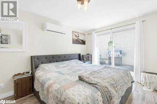 17 Centre Street, Belleville, ON - Indoor Photo Showing Bedroom