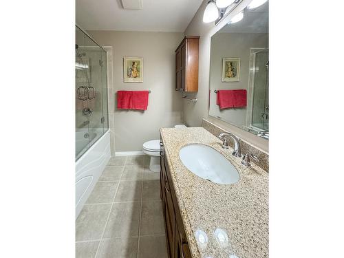 2998 37Th Street S, Cranbrook, BC - Indoor Photo Showing Bathroom