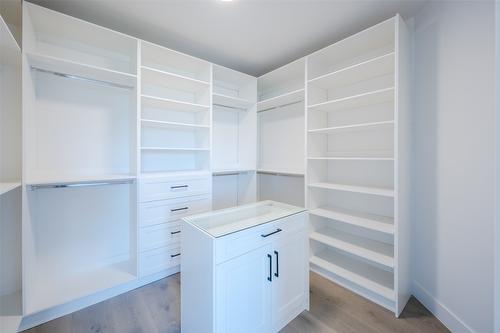 2895 Partridge Drive, Penticton, BC - Indoor Photo Showing Bathroom