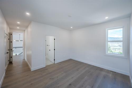 2895 Partridge Drive, Penticton, BC - Indoor Photo Showing Other Room