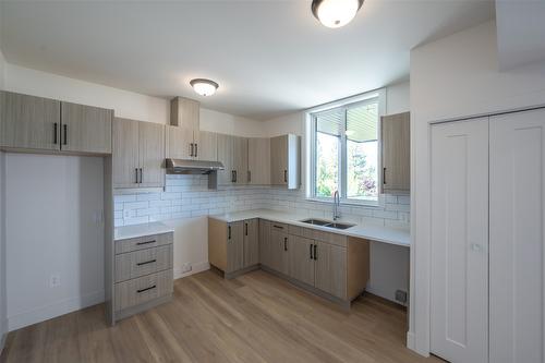 2895 Partridge Drive, Penticton, BC - Indoor Photo Showing Bathroom