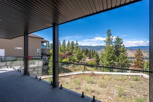 2895 Partridge Drive, Penticton, BC - Outdoor With Facade