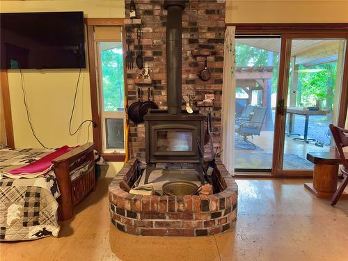 3525 Enderby Mabel Lake Road, Enderby, BC - Indoor With Fireplace