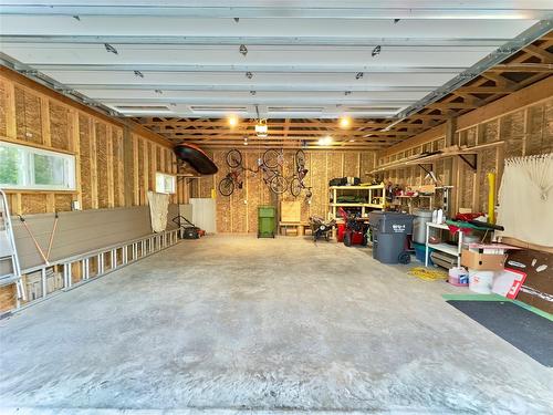 3525 Enderby Mabel Lake Road, Enderby, BC - Indoor Photo Showing Garage