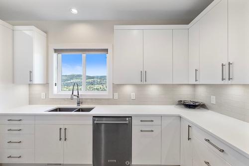 3004 Shaleview Drive, West Kelowna, BC - Indoor Photo Showing Kitchen With Double Sink With Upgraded Kitchen