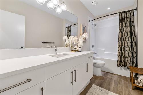 3004 Shaleview Drive, West Kelowna, BC - Indoor Photo Showing Bathroom