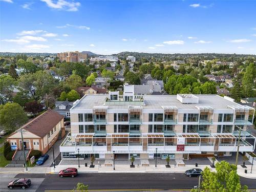 205-1916 Oak Bay Ave, Victoria, BC - Outdoor With View