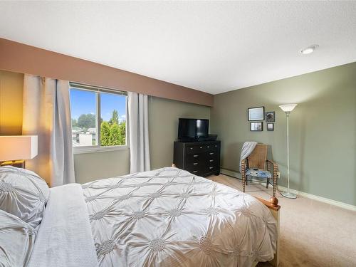 406-1188 Yates St, Victoria, BC - Indoor Photo Showing Bedroom