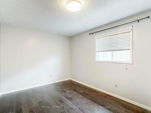 6687 Bansbridge Cres, Mississauga, ON - Indoor Photo Showing Other Room