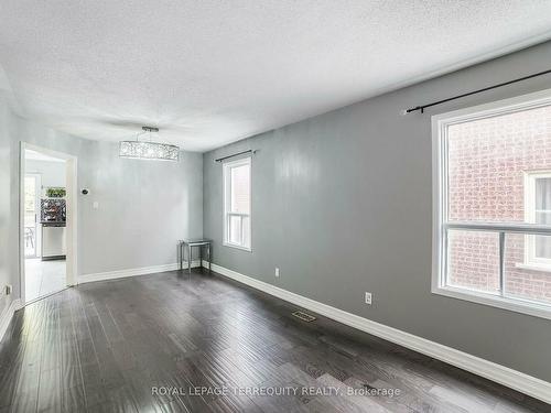 6687 Bansbridge Cres, Mississauga, ON - Indoor Photo Showing Other Room