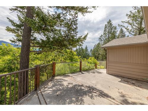 1725 13Th Avenue, Invermere, BC - Outdoor