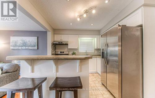 26 Periwinkle Street, Kitchener, ON - Indoor Photo Showing Kitchen With Upgraded Kitchen