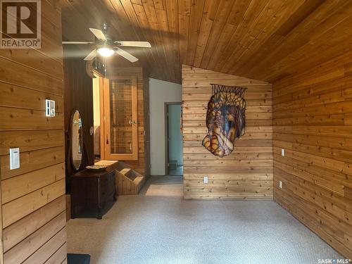 1010 Waskos Drive, Lac La Ronge, SK - Indoor Photo Showing Other Room