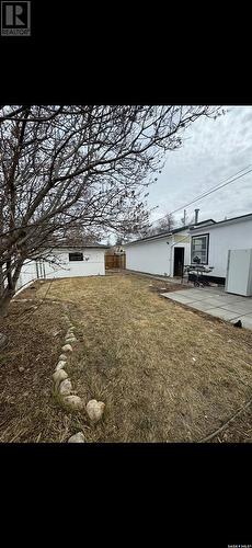 2233 Queen Street, Regina, SK - Outdoor