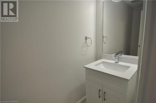 1685 9Th Avenue E Unit# 6, Owen Sound, ON - Indoor Photo Showing Bathroom