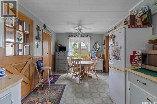 695 6Th Avenue E, Prince Albert, SK - Indoor Photo Showing Dining Room