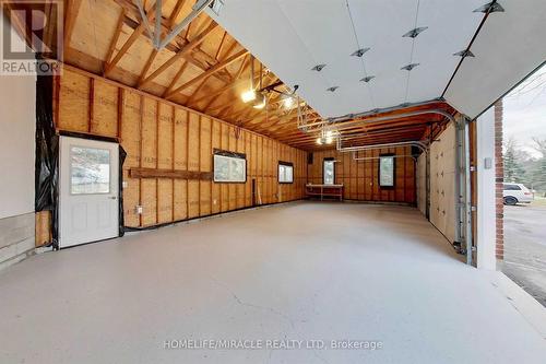 14422 Bramalea Road E, Caledon, ON - Indoor