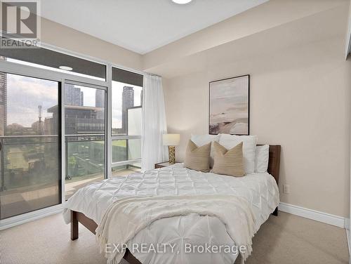 613 - 16 Brookers Lane, Toronto, ON - Indoor Photo Showing Bedroom