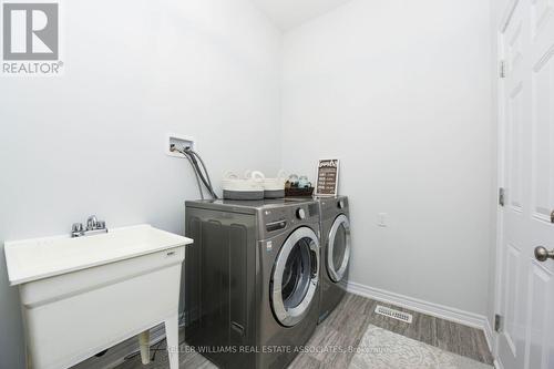 7 Overlea Drive, Brampton, ON - Indoor Photo Showing Laundry Room