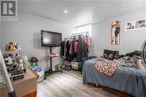 4 Warkdale Drive, St. Catharines, ON - Indoor Photo Showing Bedroom