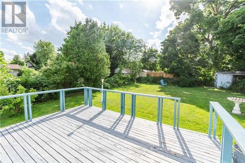 44 East 9Th Street, Hamilton, ON - Outdoor With Backyard