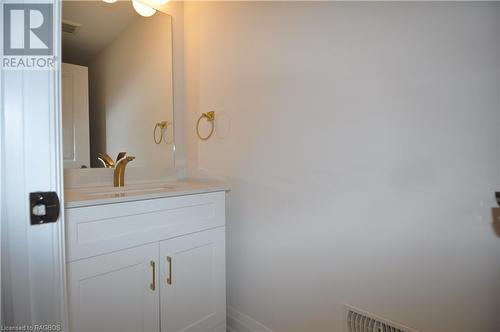 1685 9Th Avenue E Unit# 7, Owen Sound, ON - Indoor Photo Showing Bathroom