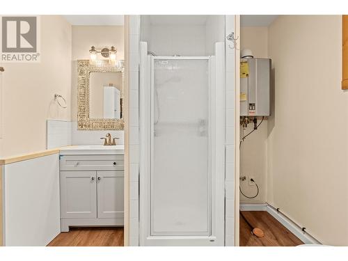 1309 Eagle Ridge Road, Lumby, BC - Indoor Photo Showing Bathroom