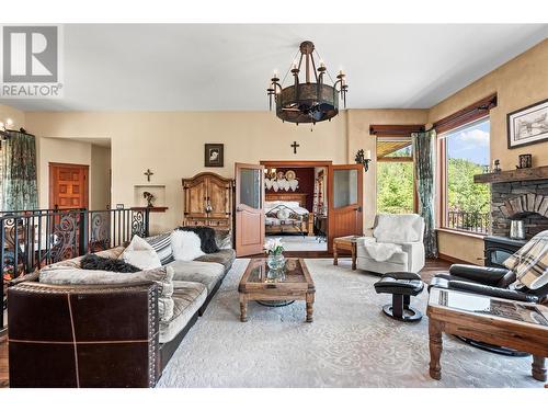 1309 Eagle Ridge Road, Lumby, BC - Indoor Photo Showing Living Room With Fireplace