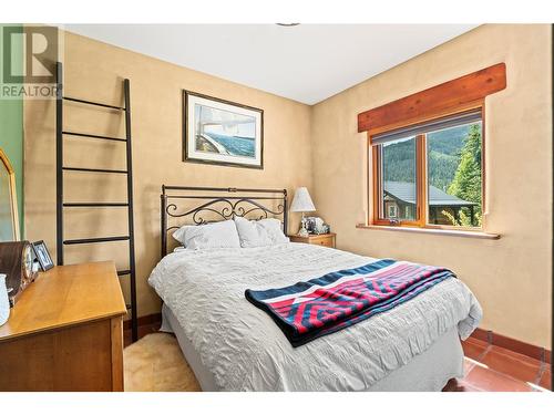 1309 Eagle Ridge Road, Lumby, BC - Indoor Photo Showing Bedroom