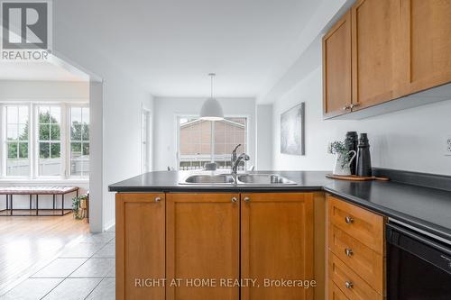 75 Ipswich Place, Whitby, ON - Indoor Photo Showing Kitchen With Double Sink