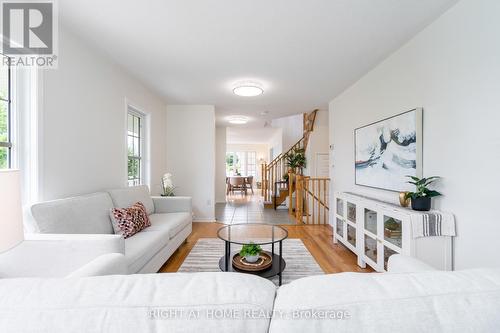 75 Ipswich Place, Whitby, ON - Indoor Photo Showing Living Room