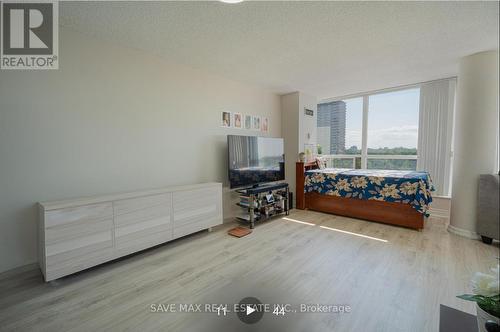 612 - 3 Rowntree Road, Toronto (Mount Olive-Silverstone-Jamestown), ON - Indoor Photo Showing Bedroom