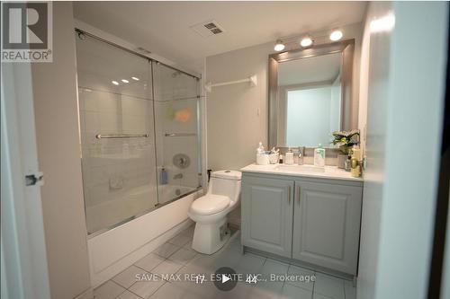 612 - 3 Rowntree Road N, Toronto, ON - Indoor Photo Showing Bathroom