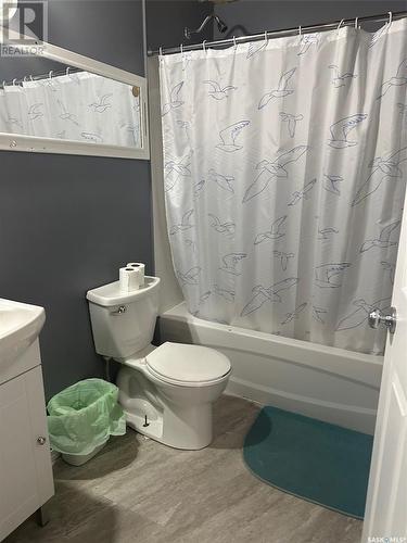 1303 Studer Street, La Ronge, SK - Indoor Photo Showing Bathroom