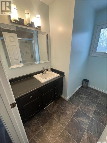 722 Portage Avenue, Wadena, SK - Indoor Photo Showing Bathroom
