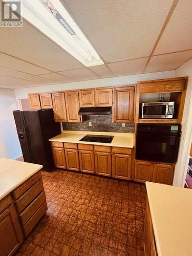 44 Capilano Street, Kitimat, BC - Indoor Photo Showing Kitchen