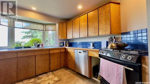 Rm Of Weyburn Acreage, Weyburn Rm No. 67, SK - Indoor Photo Showing Kitchen