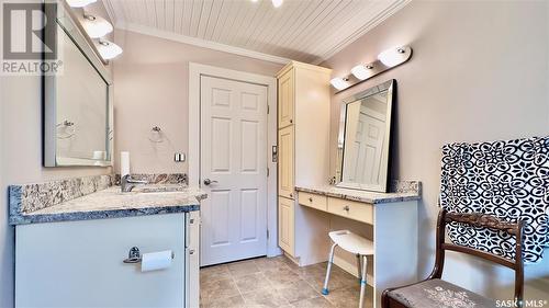 Rm Of Weyburn Acreage, Weyburn Rm No. 67, SK - Indoor Photo Showing Bathroom