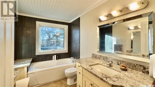 Rm Of Weyburn Acreage, Weyburn Rm No. 67, SK - Indoor Photo Showing Bathroom