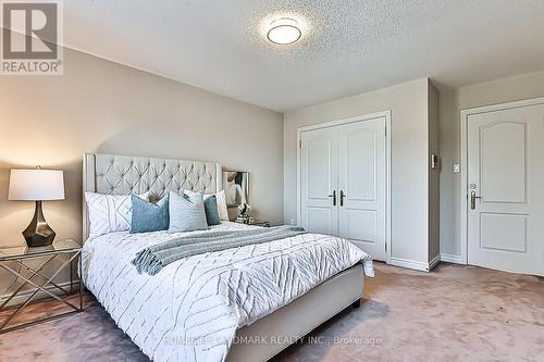40 Kingmount Crescent, Richmond Hill, ON - Indoor Photo Showing Bedroom