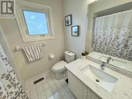 42 Bretton Circle, Markham, ON - Indoor Photo Showing Bathroom