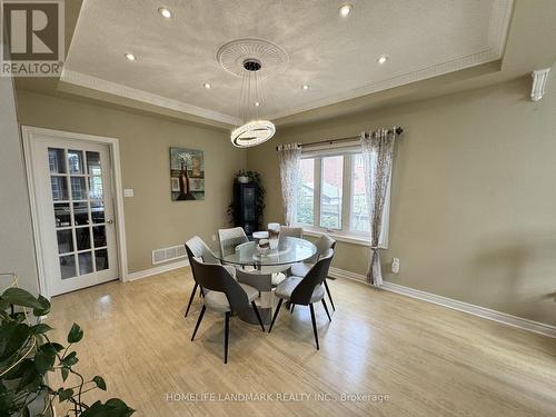 42 Bretton Circle, Markham, ON - Indoor Photo Showing Dining Room