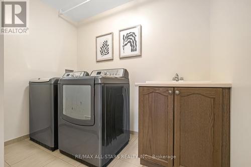 243 John Davis Gate, Whitchurch-Stouffville, ON - Indoor Photo Showing Laundry Room