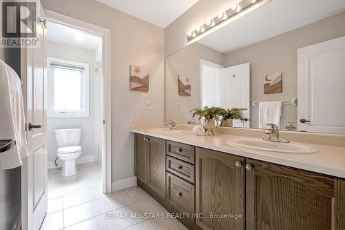 243 John Davis Gate, Whitchurch-Stouffville, ON - Indoor Photo Showing Bathroom