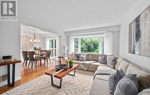 22 Maberley Crescent, Toronto, ON - Indoor Photo Showing Living Room