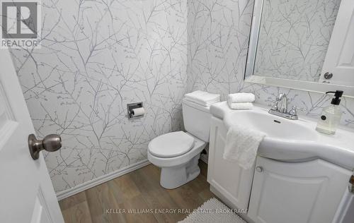 22 Maberley Crescent, Toronto, ON - Indoor Photo Showing Bathroom