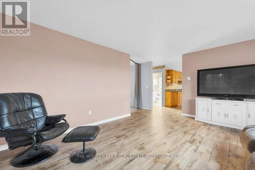 2798 County Rd 8 Road, Trent Hills, ON - Indoor Photo Showing Living Room